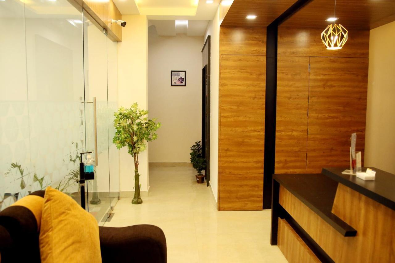 Hotel Apollo Court Chennai Zewnętrze zdjęcie