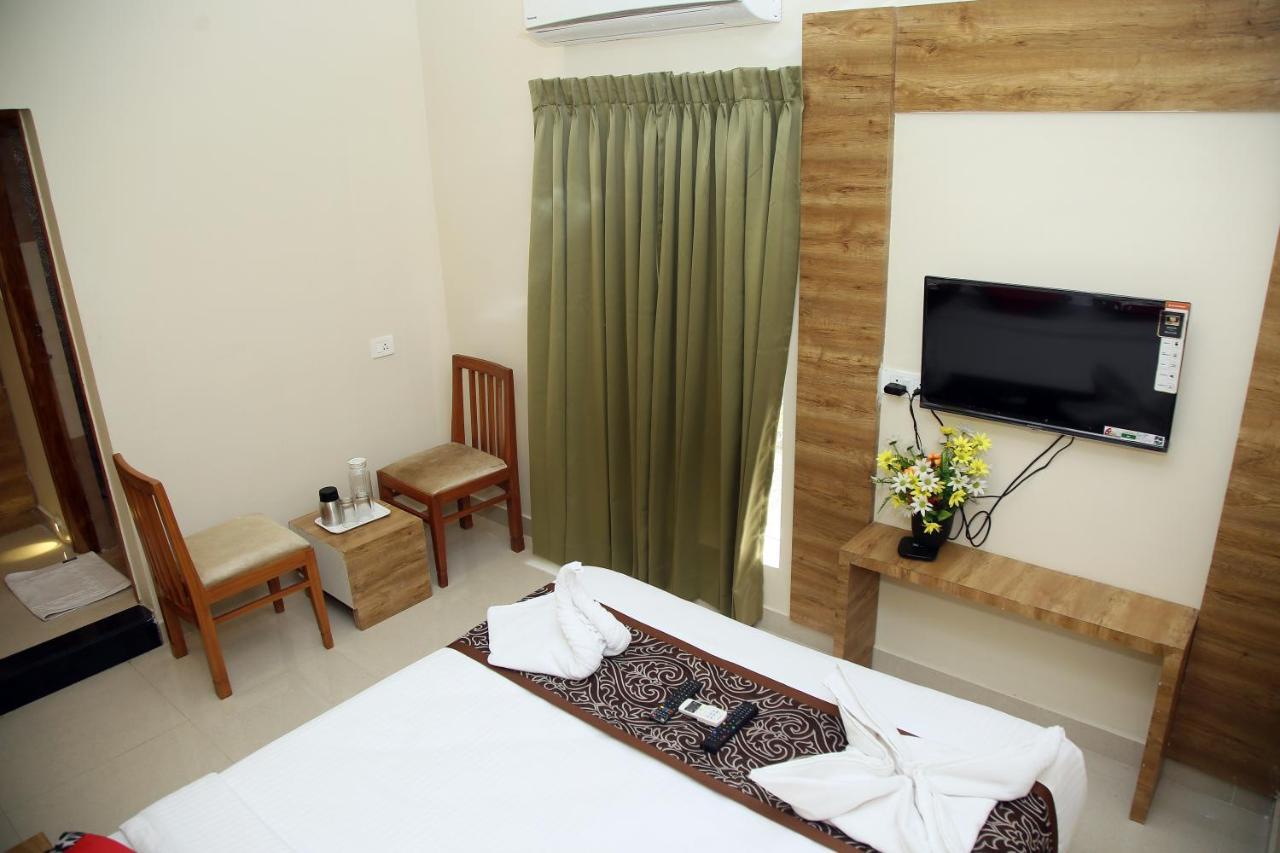 Hotel Apollo Court Chennai Zewnętrze zdjęcie